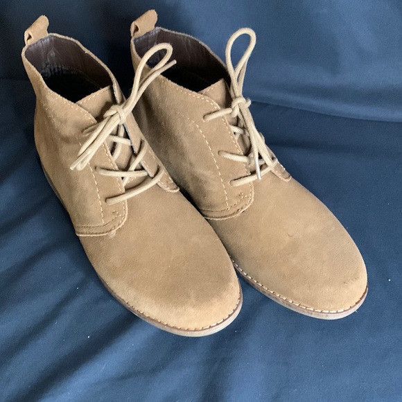 White Mountain Shoes - WHITE MOUNTAIN Women's Auburn Leather Boot Sz 6.5 M preowned but never worn